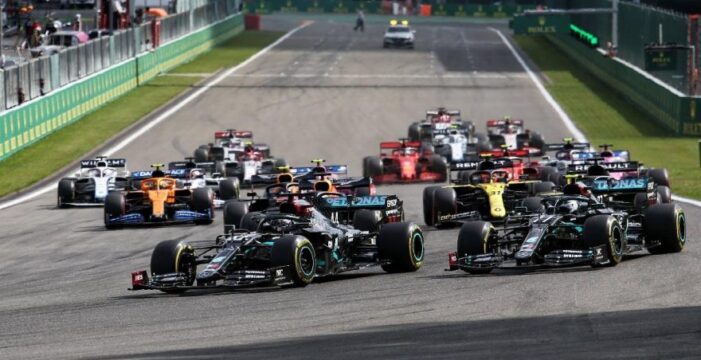 Lewis Hamilton 94. pole pozisyonunu elde etti