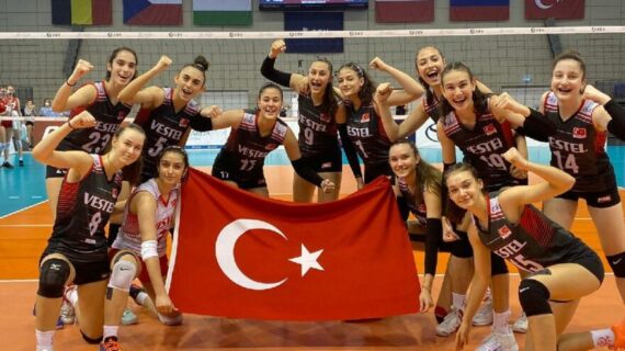 16 Yaş Altı Kız Voleybol Milli Takımı Avrupa Şampiyonası’nda yarı finalde!..