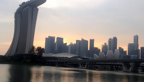 Beste Serim Erbak: Singapur