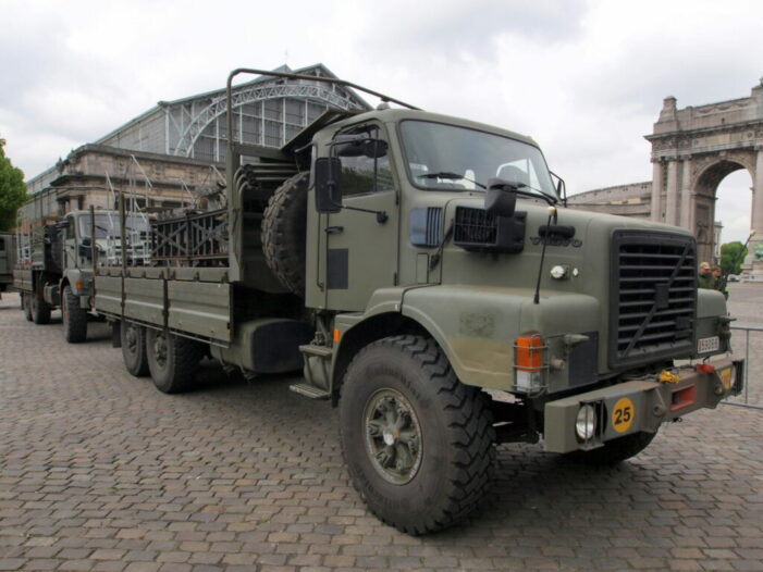 Belçika Ukrayna’ya 240 askeri tır gönderecek
