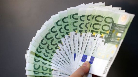 100 ve 200 euroluk  yeni banknotlar tedavülde