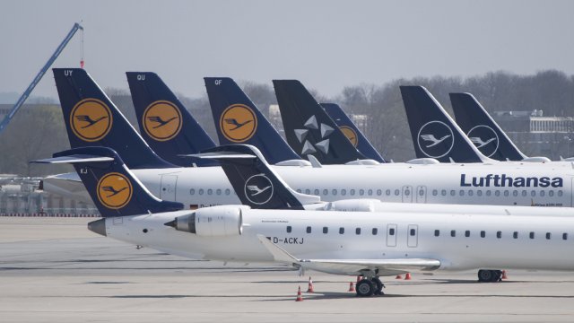 Lufthansa uçuşlara başlıyor