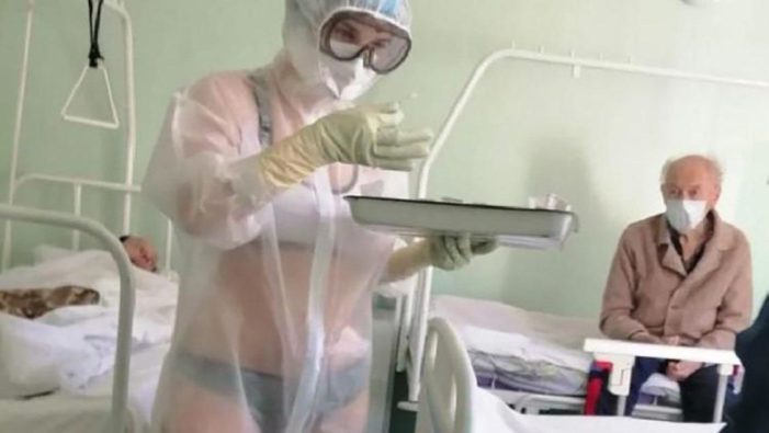 Nadia Zhukova modellik yapmaya başladı