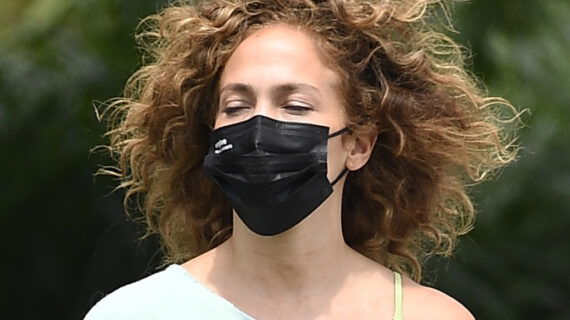 Jennifer Lopez: Latin asıllı olmanın sıkıntısını yaşadım