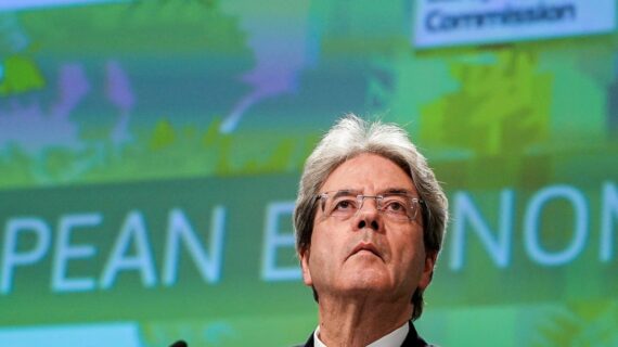 Gentiloni: “AB ekonomisi yüzde 7,4 daralacak” Gentiloni: “AB ekonomisi yüzde 7,4 daralacak”