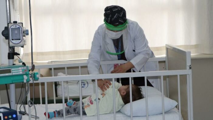 COVID-19: Çocuk vakalarda İngiliz varyantı artış gösterdi!..