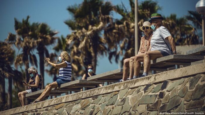 İspanya: 12 ülkeden gelen yolculara karantina uyguluyor