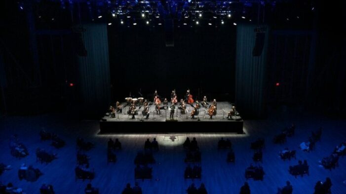 New York Filarmoni yeniden sahnede