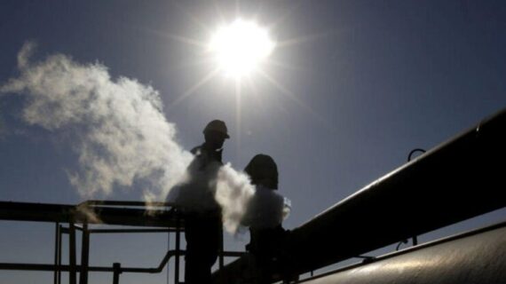 Libya’da petrol şirketleri üretimi düşürüyor