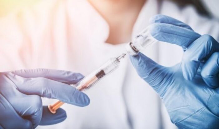 Bebeğe Covid-19 aşısı iddiasında Bakanlık soruşturma başlattı