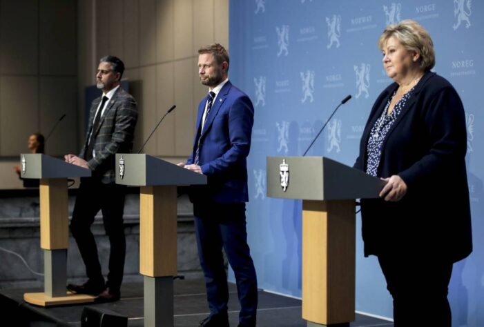 Covid-19: Norveç hükümeti aşılama programını değiştirdi