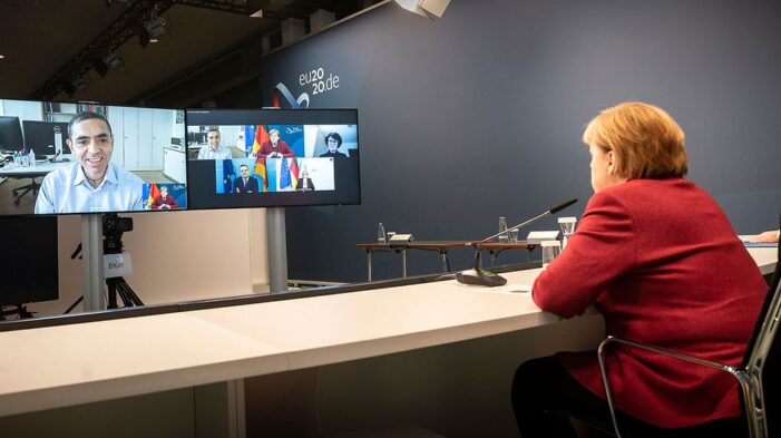 COVID-19: Merkel Prof. Dr. Uğur Şahin’le görüştü