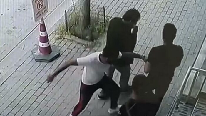 COVID-19: Sağlık çalışanını bıçaklayıp kaçtı