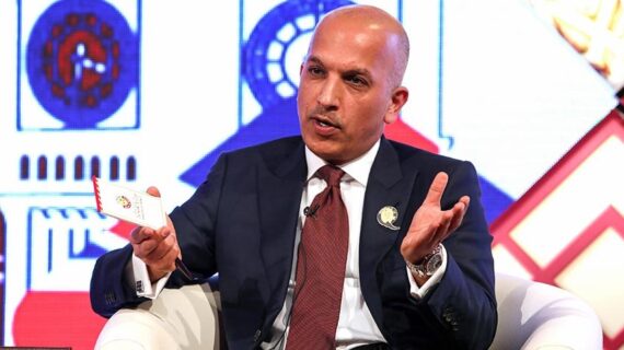 Katar’da ekonomi bakanı gözaltına alındı