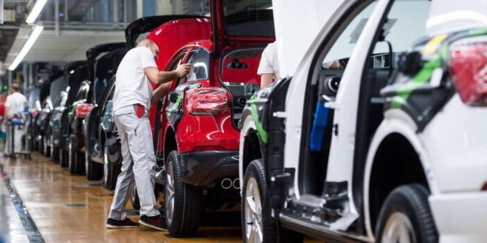 Alman otomotiv sektöründe iş beklentisi arttı