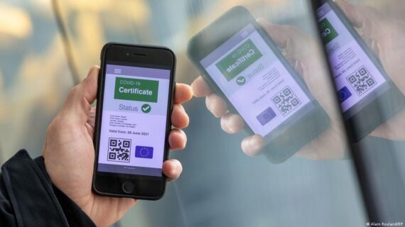 Covid-19: Aşı sertifikaları verilmeye başlandı Covid-19: Aşı sertifikaları verilmeye başlandı
