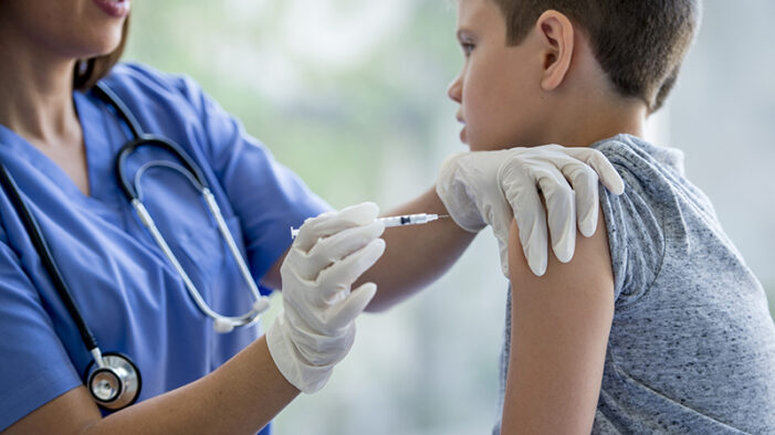 COVID-19: Danimarka çocuklara aşı yapma kararı aldı