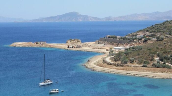 Datça’da yasa ve yönetmeliklere aykırı kaçak liman iddiası!..