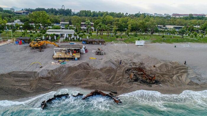 83 yıl önce batan geminin enkazı kaldırılıyor