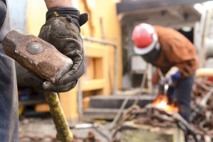 Kayıt dışı işçiler aşıya da çağrılmadı..