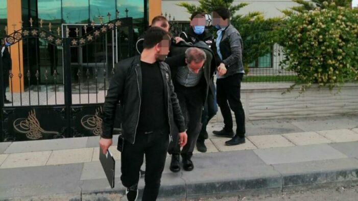 Eski yargıtay üyesi saklandığı evde yakalandı