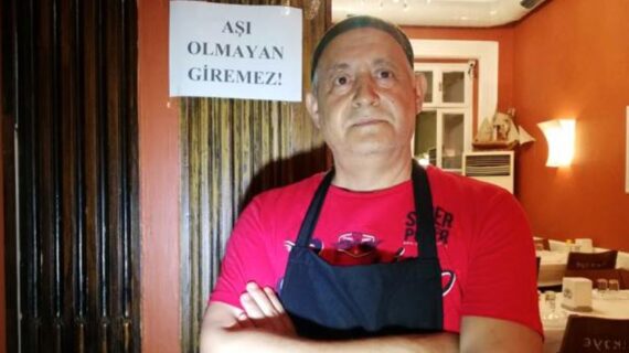 İzmir’de restoranının girişine “Aşı olmayan giremez” yazısını astı!..