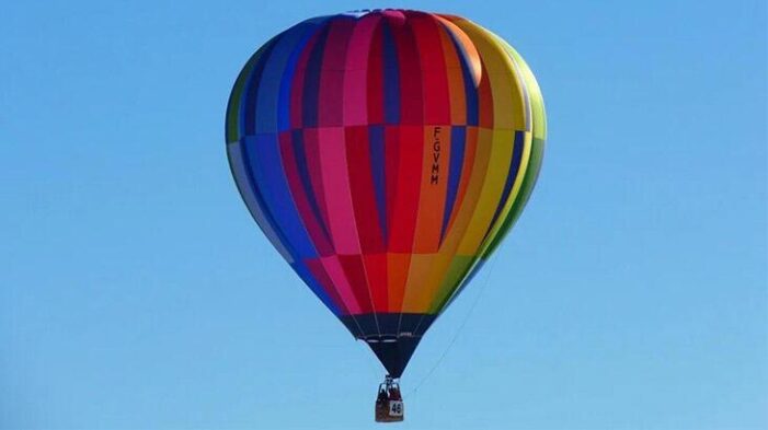 ABD’de hava balonu pilotu düşerek hayatını kaybetti