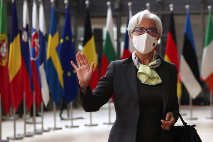 Lagarde: “Pandeminin gölgesi hala üzerimizde”