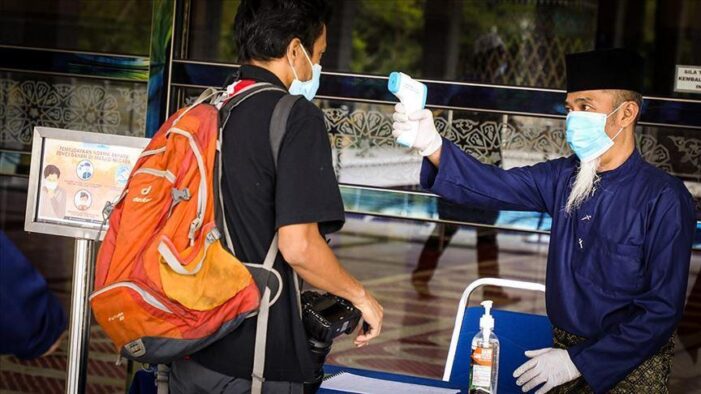 Malezya yasak ve tedbirleri birçok eyalette hafifletiyor