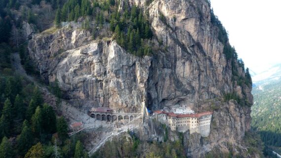 Sümela Manastırı ziyarete açıldı