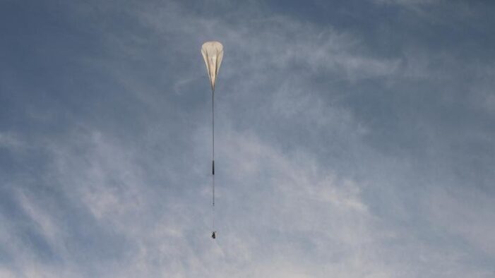 Uzaya roket teknolojisi yerine helyum balon gönderiliyor!..
