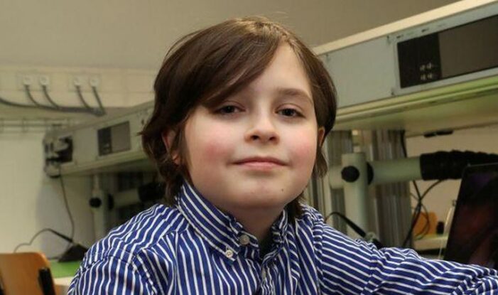 Belçika’da 11 yaşındaki çocuk üniversitenin fizik bölümünü bitirdi