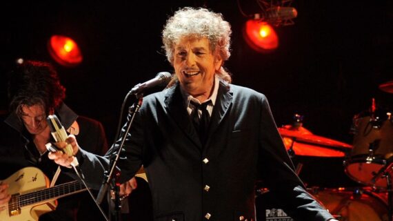 Bob Dylan hit şarkıları için telif hakkı davasını kazandı