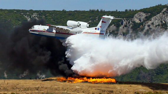 Türkiye Yunanistan’a 2 yangın söndürme uçağı gönderecek