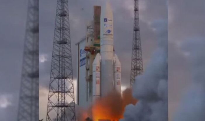 İngiltere yeni nesil Eutelsat Quantum uyduyu uzaya fırlattı