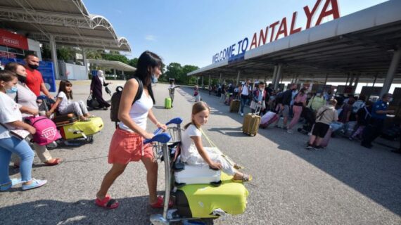Antalya turizmde koronavirüs kayıplarını telafi ediyor
