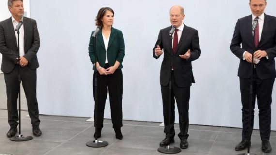 Merkel dönemi resmen sona erdi Merkel dönemi resmen sona erdi