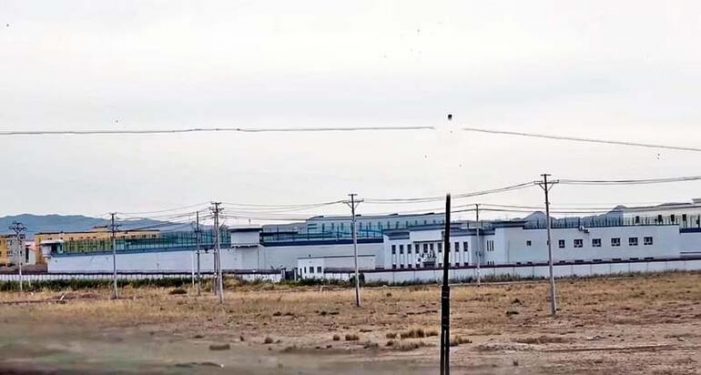 Çin’in inkar ettiği işkence kamplarını görüntüledi!..
