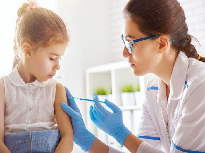 İran’da çocuklara Covid-19 aşı uygulaması başlıyor