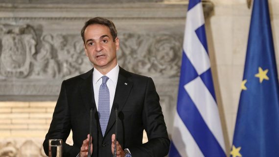 Miçotakis: Aşı olmayanlara her ay 100 Euro ceza…