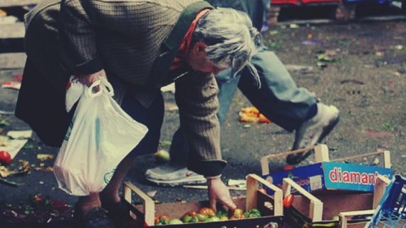 Geçim şartları her geçen gün ağırlaşıyor Geçim şartları her geçen gün ağırlaşıyor