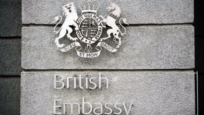 Belarus’un Londra Büyükelçiliği’ne saldırı..