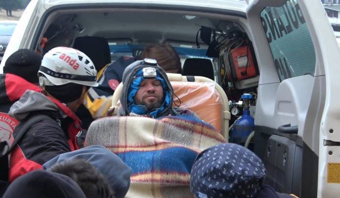 Eksi 10 derecede mahsur kaldılar..