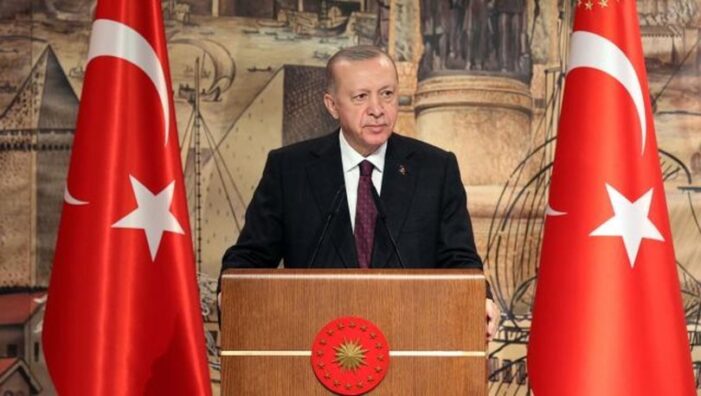 Erdoğan: Kur inişinin hassas bir şekilde yönetilmesi gerekiyor