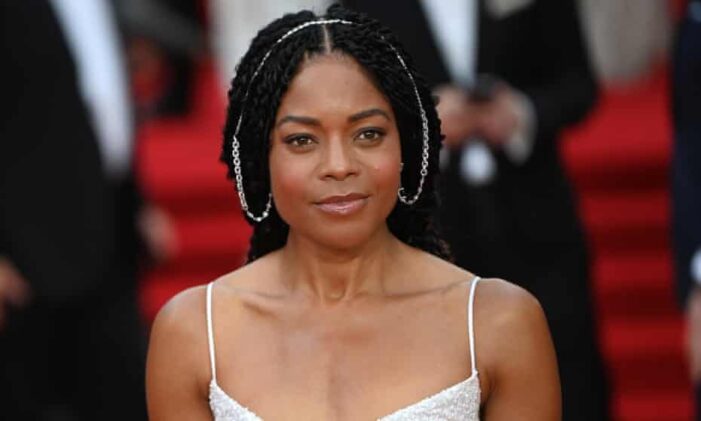 Naomie Harris tacize uğradığını açıkladı