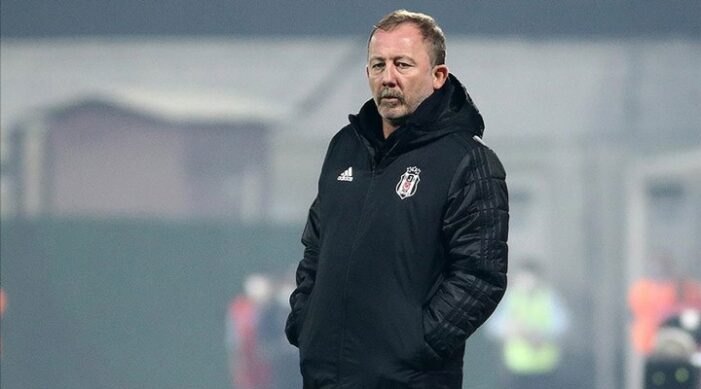 Beşiktaş’ta Sergen Yalçın istifa etti!