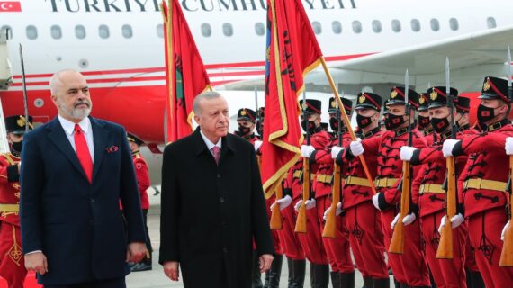 Cumhurbaşkanı Erdoğan Arnavutluk’a gitti