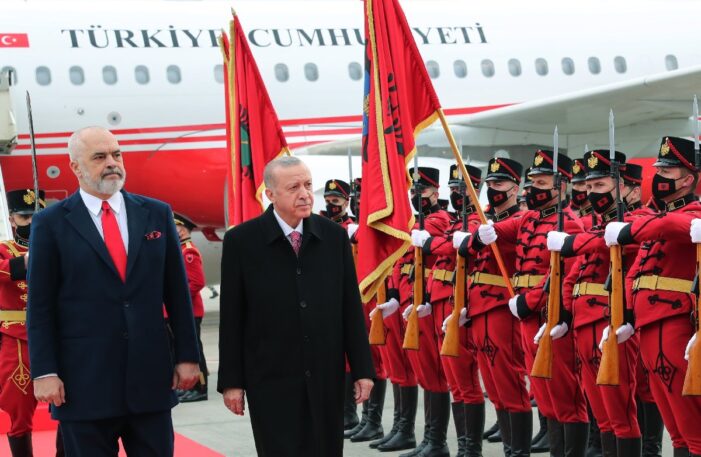 Cumhurbaşkanı Erdoğan Arnavutluk’a gitti