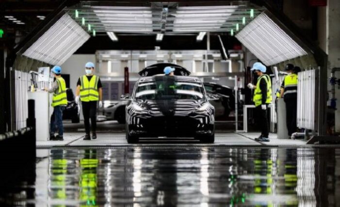 Tesla Çin’de satış rekoru kırdı