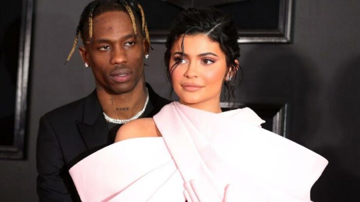 Kylie Jenner ve Travis Scott’un mutlu günü